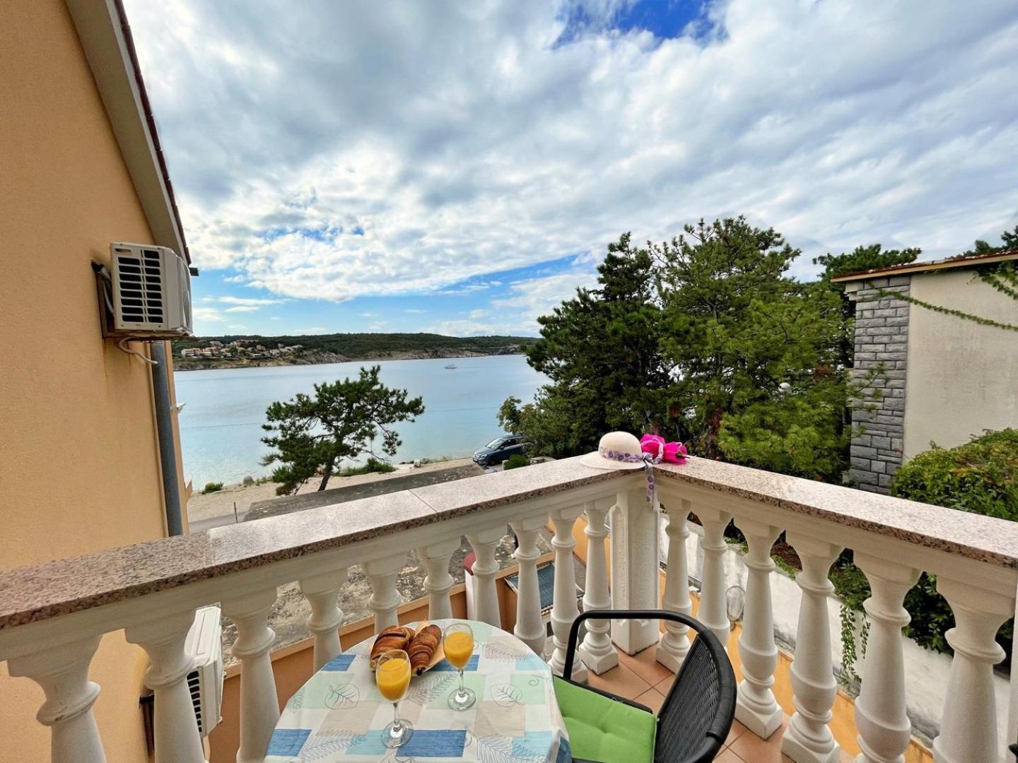 Villa Tiha Lili ชิโล ภายนอก รูปภาพ